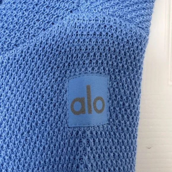 Women’s ALO Yoga Tennis Club Knit Cardigan in “Crystal Clear Blue/ White” Sz L 💙 - Picture 4 of 9